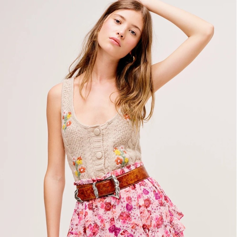 Amaryllis Sweater Vest